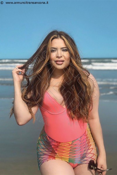 Foto Trans Barueri Julianny Ferrari