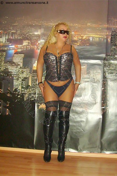 Foto Trans Hanau Lucy Ts